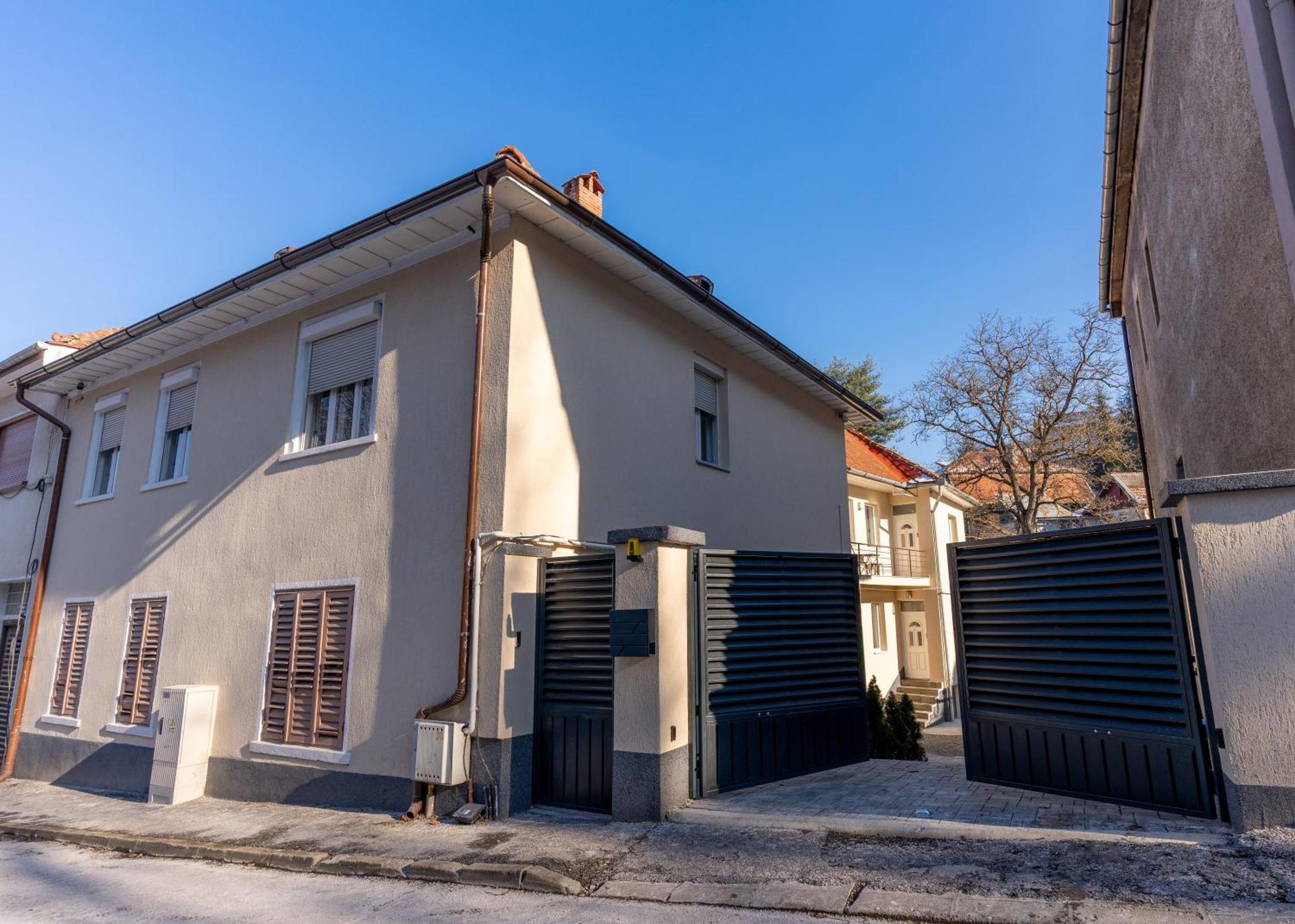 Crisan Residence - Vila Crisan Braşov Buitenkant foto