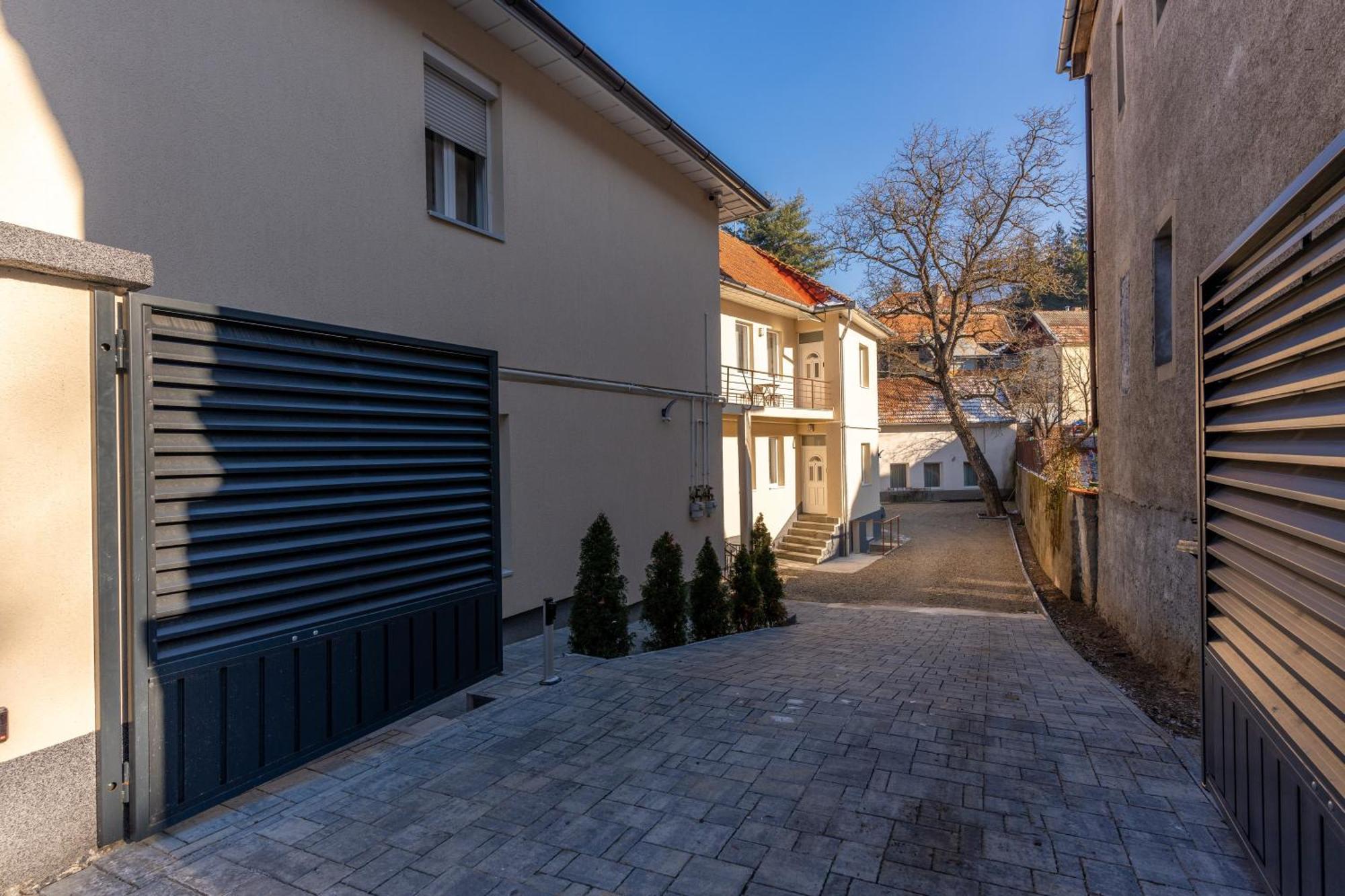 Crisan Residence - Vila Crisan Braşov Buitenkant foto