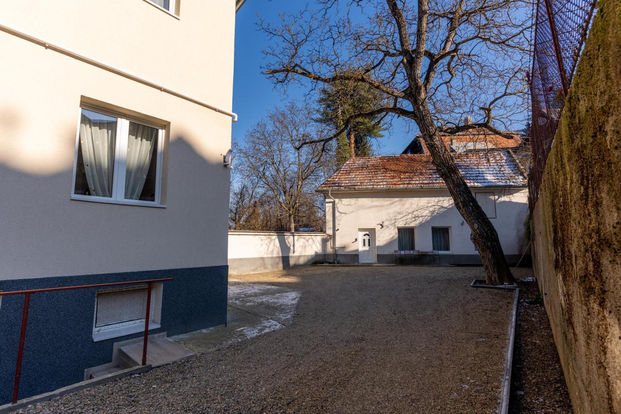 Crisan Residence - Vila Crisan Braşov Buitenkant foto