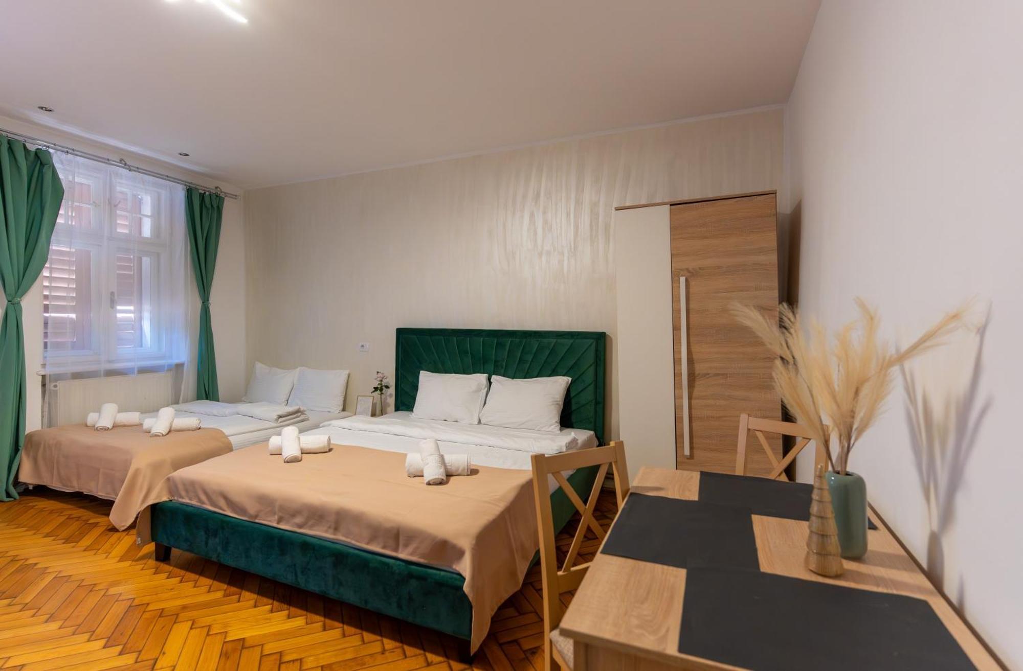 Crisan Residence - Vila Crisan Braşov Buitenkant foto