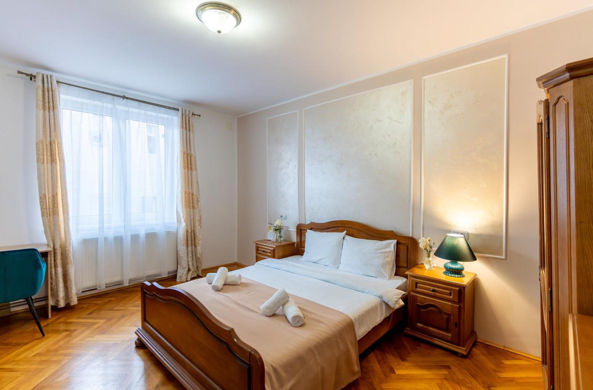 Crisan Residence - Vila Crisan Braşov Buitenkant foto