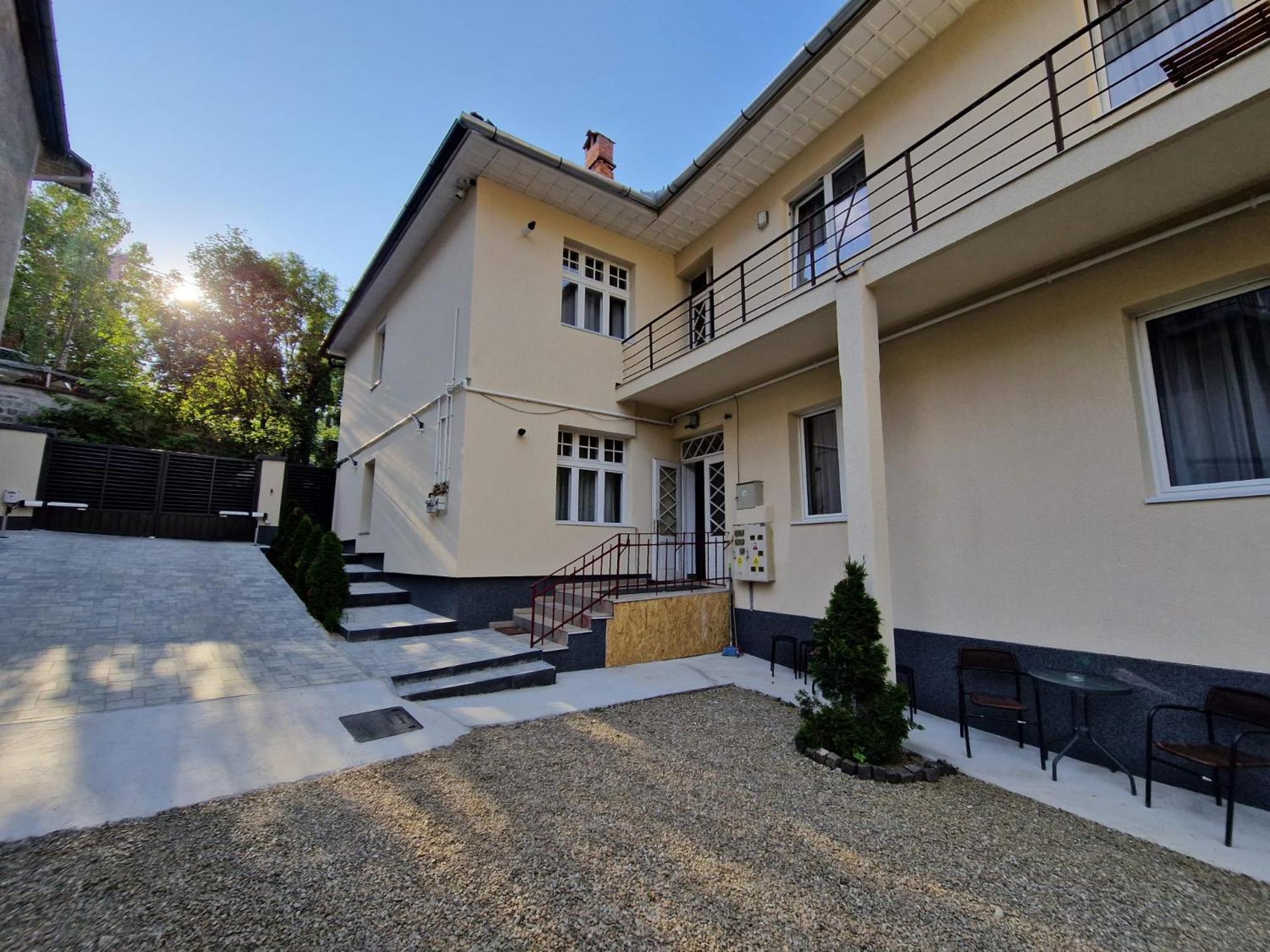 Crisan Residence - Vila Crisan Braşov Buitenkant foto