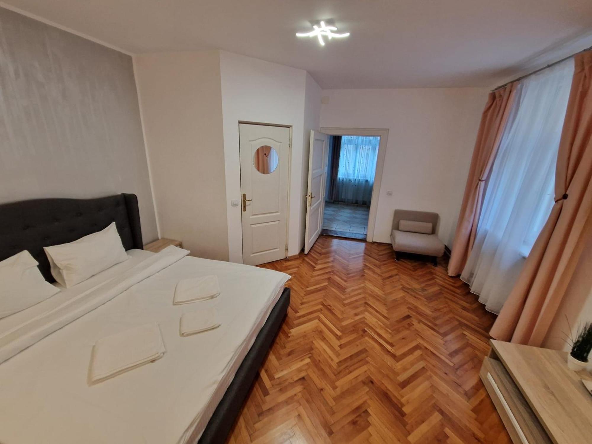 Crisan Residence - Vila Crisan Braşov Buitenkant foto
